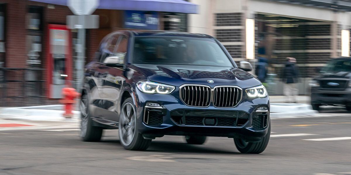 BMW X5 M50i