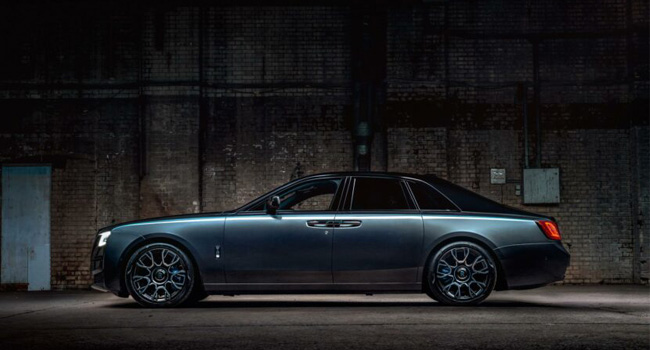 Rolls-Royce-Ghost-Black-Badge-side